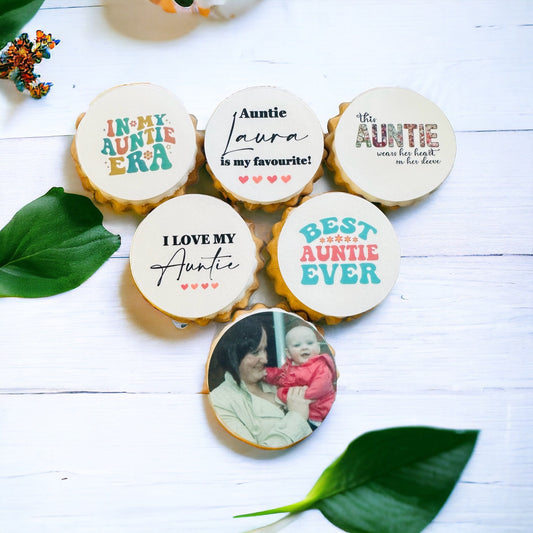 Set of 6 Personalised Auntie Biscuits